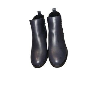 Women’s Size 9- Easy Spirit Boots- Dark Blue